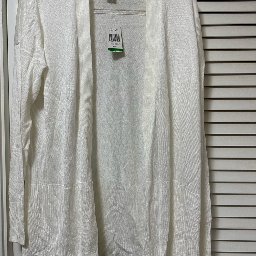 Lightweight long sweater with ribbing on bottom size L